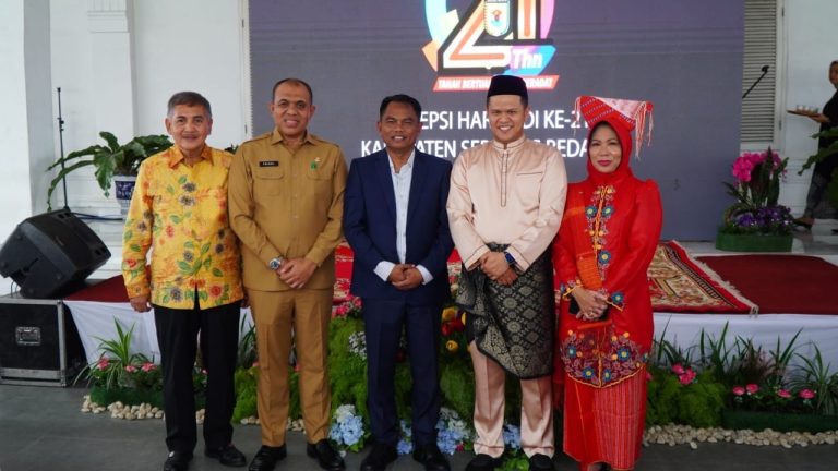 Pj Bupati Langkat Hadiri HUT Sergai ke-21: Semangat Kolaborasi untuk Kemajuan Bersama