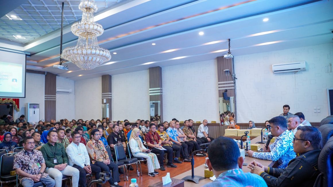 Serahkan SPPT PBB & DHKP 2025 Lebih Awal, Bobby Nasution: Segera Sampaikan kepada Masyarakat!Medan ( )