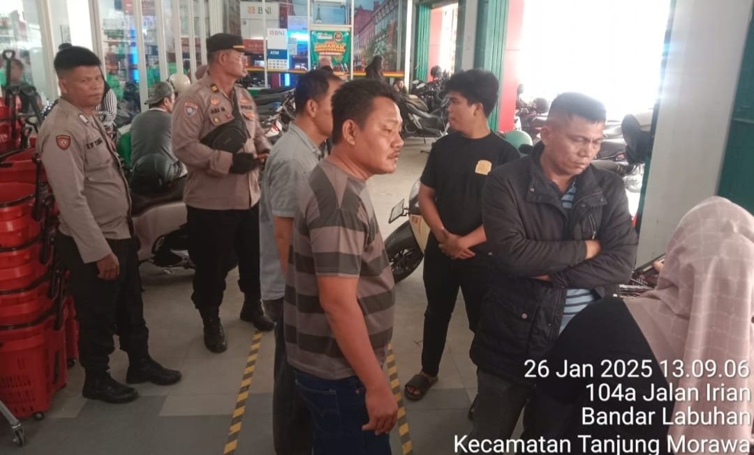 Polsek Tanjung Morawa Polresta Deli Serdang Tingkatkan Patroli di Pusat Perbelanjaan untuk Cegah Kejahatan