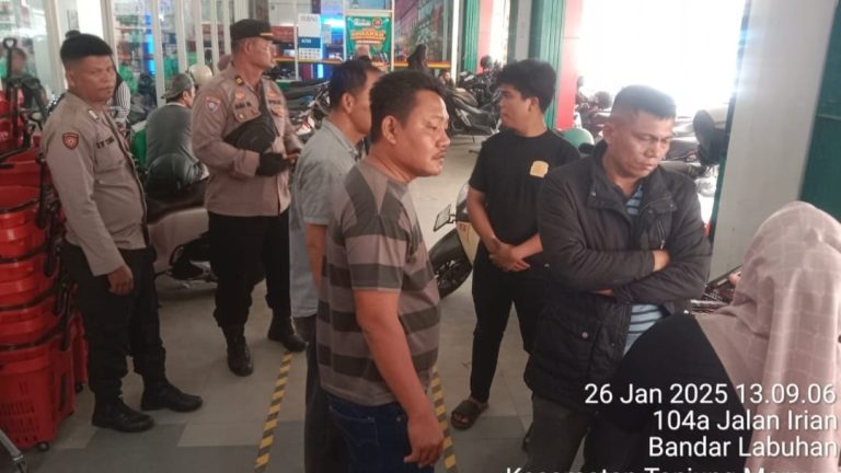 Polsek Tanjung Morawa Polresta Deli Serdang Tingkatkan Patroli di Pusat Perbelanjaan untuk Cegah Kejahatan