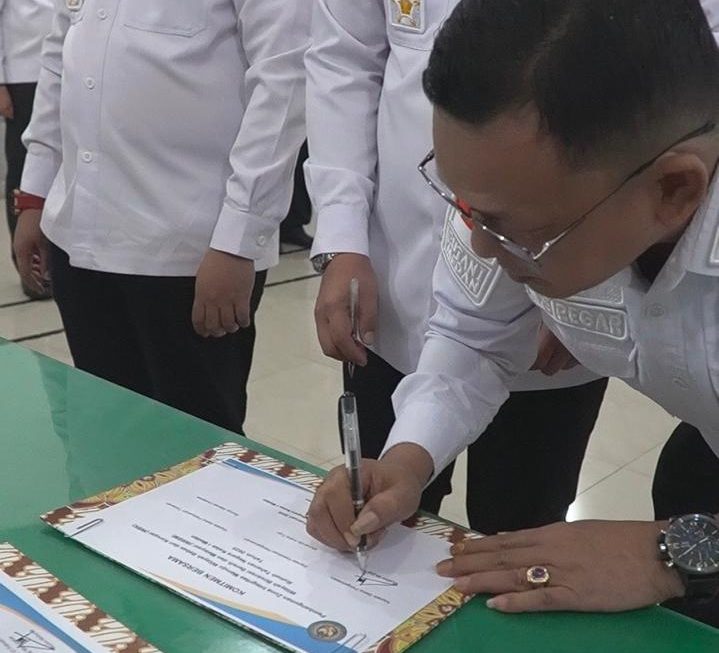 Rutan Kelas I Medan Ikuti Apel Bersama Sekaligus Gelar Penandatanganan Pakta Integritas dan Komitmen Bersama