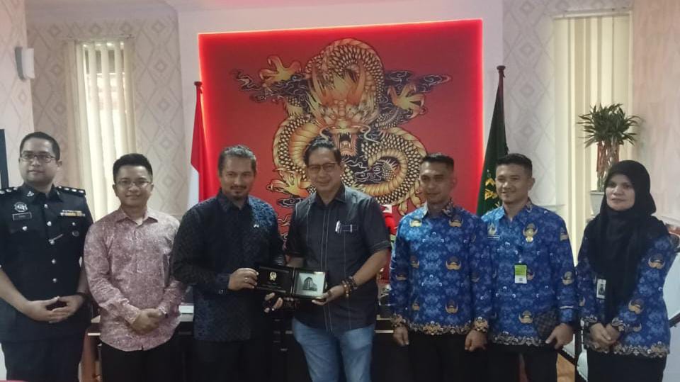 Ketua DPRD Medan, Wong Chun Sen, Terima Kunjungan Konjen Malaysia, Bahas Investasi, Perdagangan, dan Pariwisata