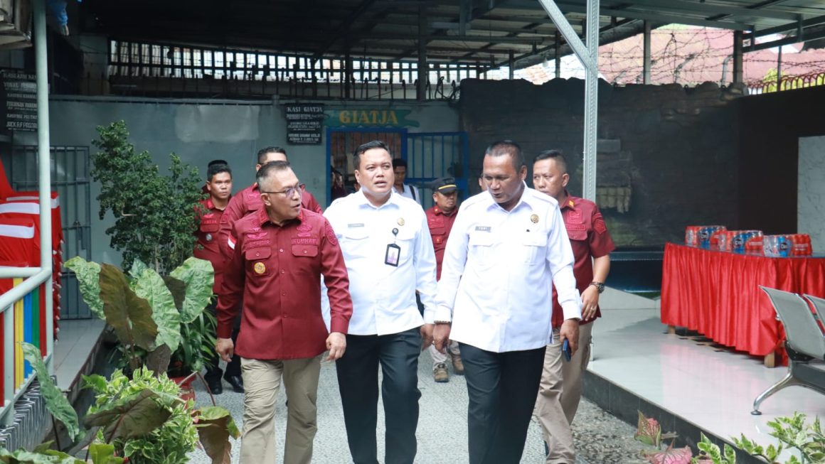 Safari Ramadhan, Kalapas Pancur Batu Tribowo Dampingi Kakanwil Ditjenpas Sumut Yudi Suseno Monev ke Lapas Rantauprapat