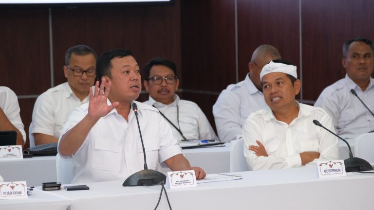 Menteri Nusron Wahid Siapkan Sertipikat HPL untuk Sempadan Sungai di Jawa Barat