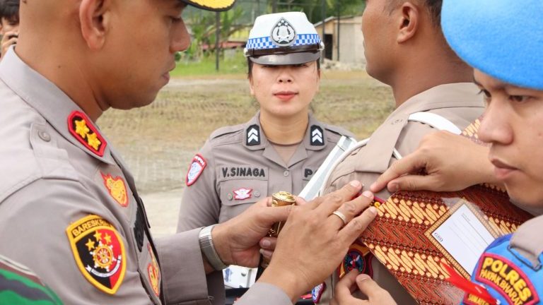 Polres Pakpak Bharat Gelar Apel Pasukan Dalam Rangka Operasi Ketupat Toba 2025