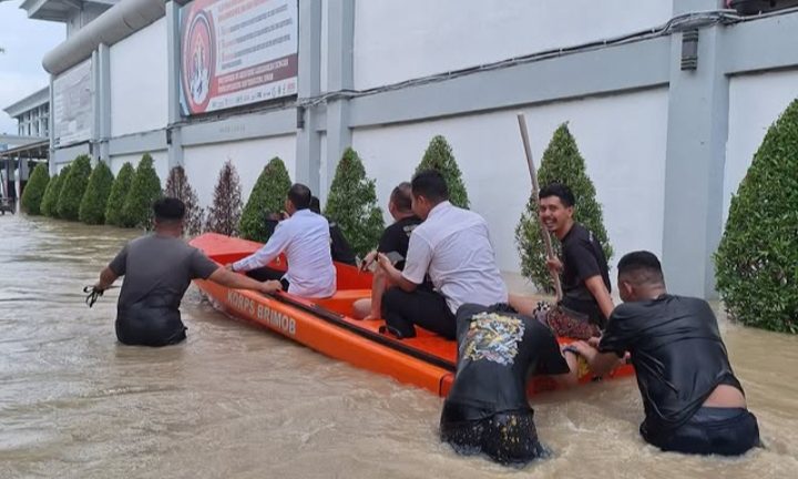 Tinjau Banjir di Lapas Cikarang, Dirjenpas Pastikan Layanan Warga Binaan Tetap Berjalan