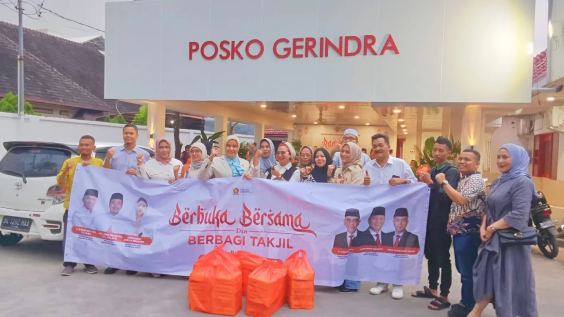 DPD Gerindra Sumut Berbagi Takjil di Ramadhan ke-26 dalam mempererat Tali Silatuhrahmi dengan Masyarakat