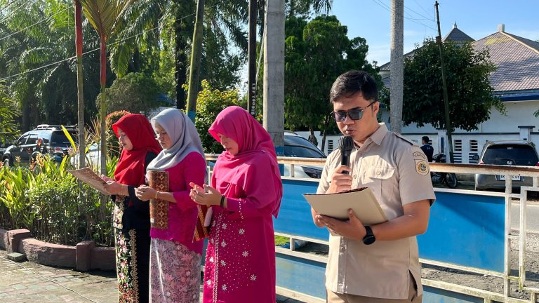 Semangat Kartini Warnai Apel Pagi Kantor Pertanahan Deli Serdang