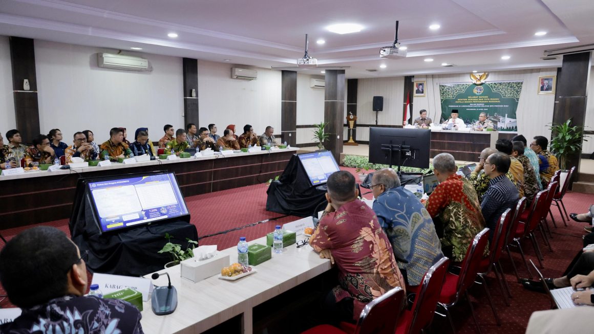 Bina Jajaran Kanwil BPN Provinsi Riau, Menteri Nusron Tegaskan Agar Penyelesaian HGU dan Pemetaan Tanah Jadi Prioritas