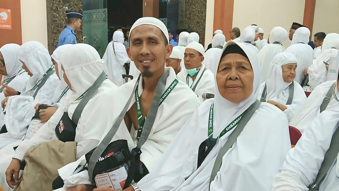 Kisah Nek Marni, Dua Dekade Jualan Serabi Akhirnya Berangkat Haji