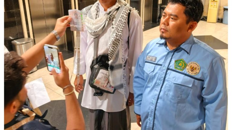 Jelang Armuzna, Jemaah Haji Kloter 09 KNO Sudah Kantongi Kartu Nusuk