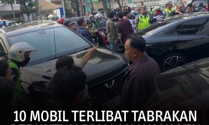 Tabrakan beruntun terjadi di Jalan HM Yamin, Kota Medan. Kecelakaan itu melibatkan 10 kendaraan.