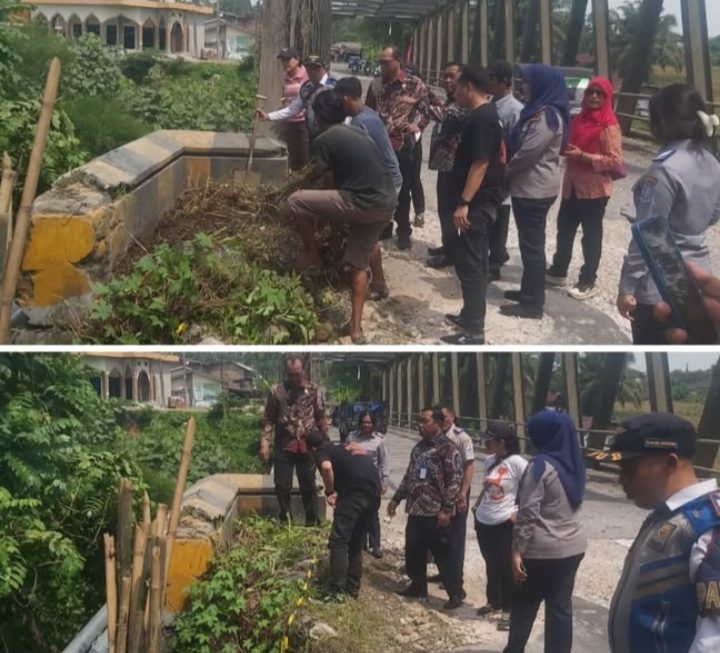 Kepala Dinas Sumber Daya Air, Bina Marga, dan Bina Konstruksi (SDABMBK) Kabupaten Deli Serdang, Janso Sipahutar, S.T., M.T., melaksanakan survei langsung ke lokasi longsor yang terjadi di sekitar Jembatan Tuntungan, Kecamatan Pancur Batu