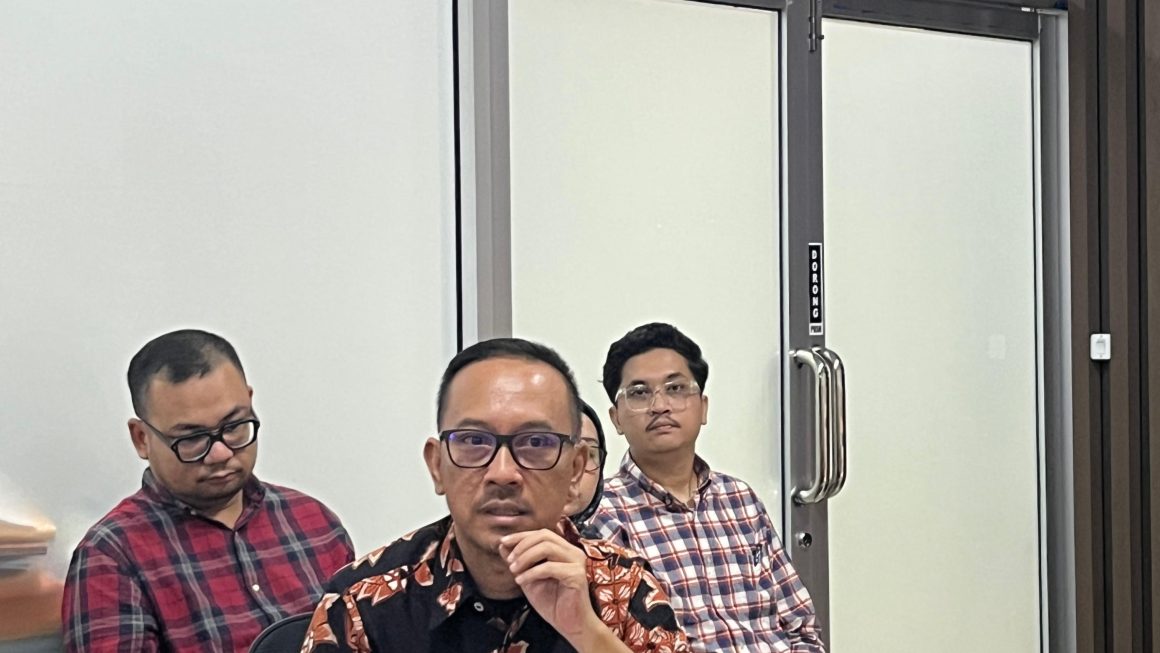 Kabid Penetapan Hak Kanwil BPN Sumut Tinjau Tunggakan Layanan di Kantor Pertanahan Deli Serdang