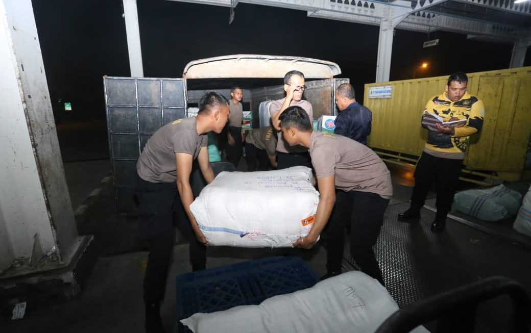 Alumni Akpol 1991 Kirim Bantuan Logistik Lewat Pesawat Khusus untuk Korban Bencana di Sumut