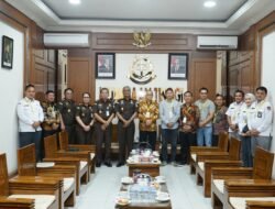 Perkuat Sinergi Pengawasan dan Penegakan Hukum, Kajati Sumut Terima Kunjungan Ketua KPU Provinsi Sumatera Utara